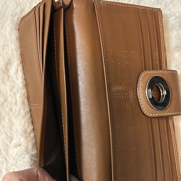 Coach Monogram Canvas Signure Turn Wallet - Picture 5 of 12